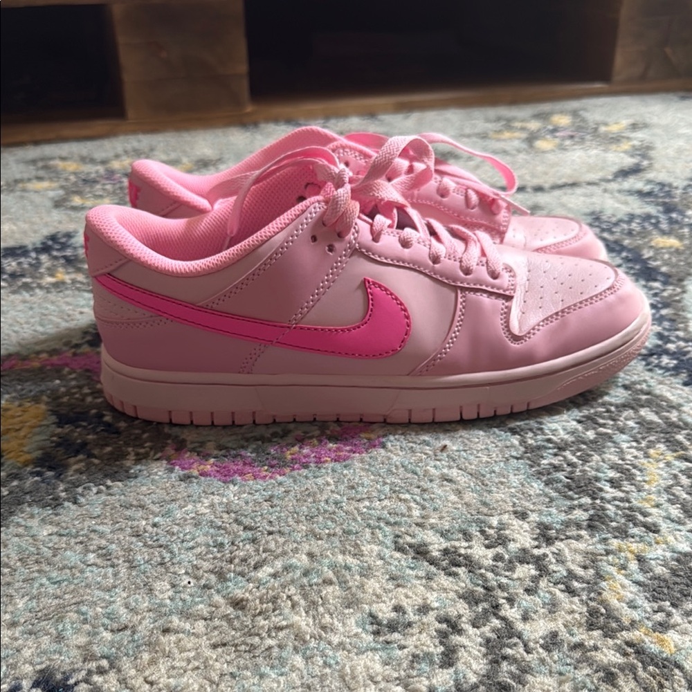 Nike Pink Sneakers Classic Dunk Low